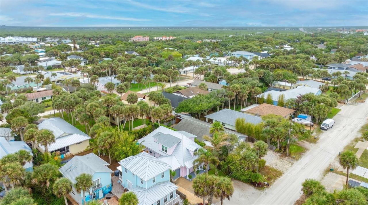 915 Maple Street, New Smyrna Beach, FL 32169 Photo