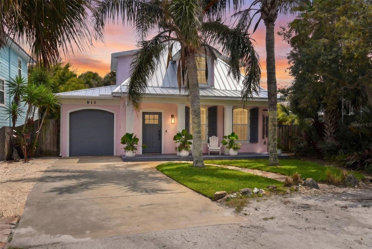 915 Maple Street, New Smyrna Beach, FL 32169 Photo