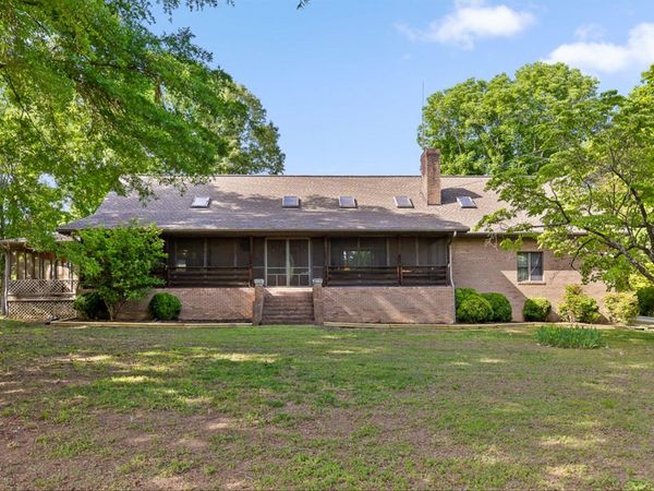 2401 Igou Ferry Road, Soddy Daisy, TN 37379