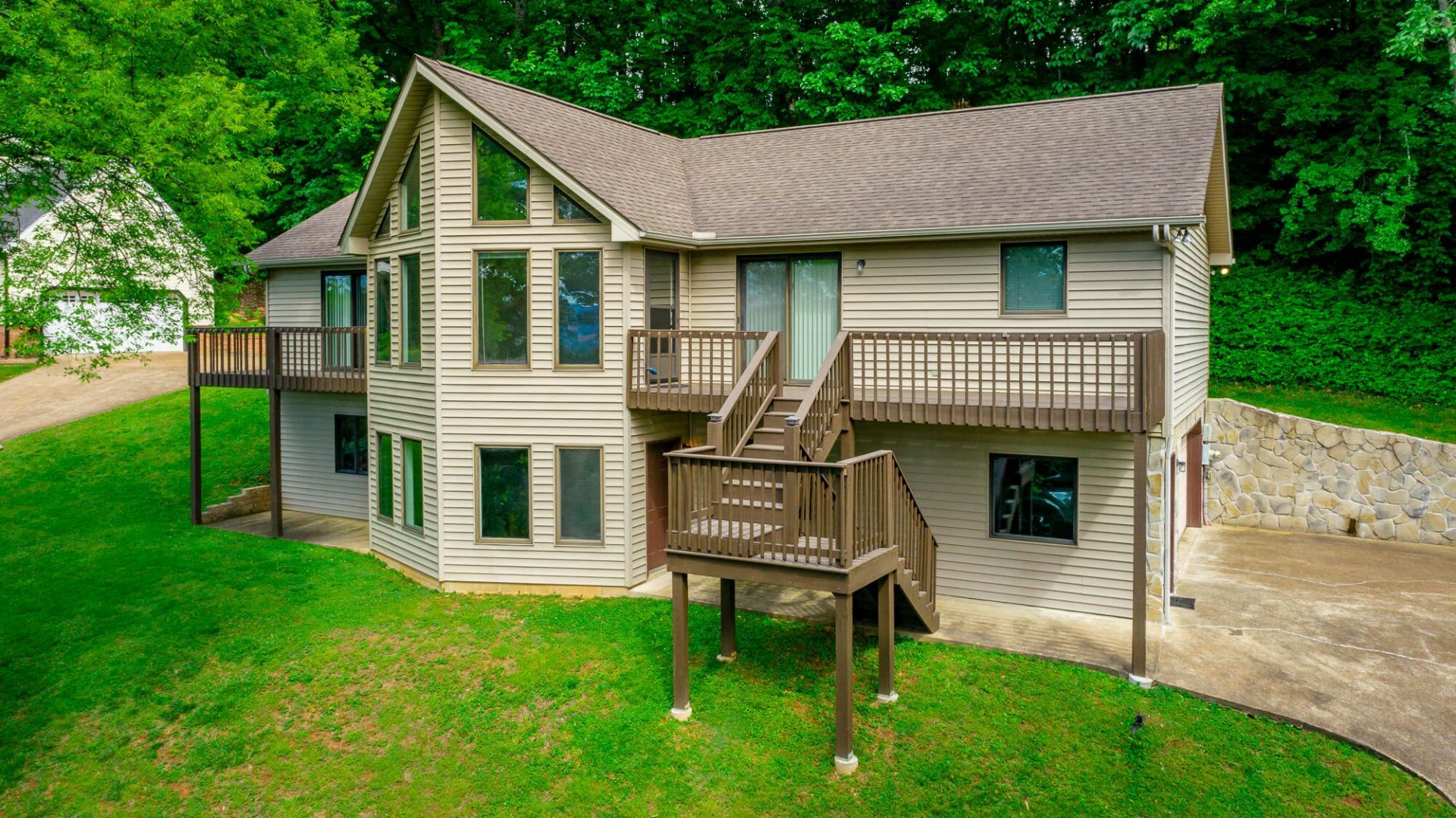 6512 Stonington Drive, Hixson, TN 37343 Main Photo
