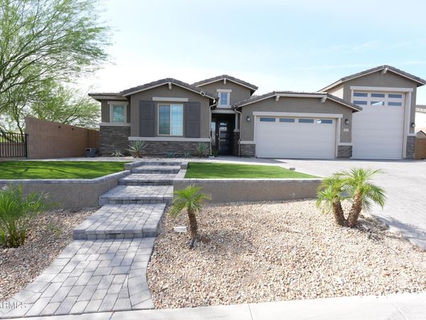 12517 W LAWRENCE Road, Glendale, AZ 85307