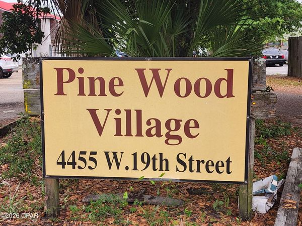 4455 W 19th Street, Unit 17, Panama City, FL 32405