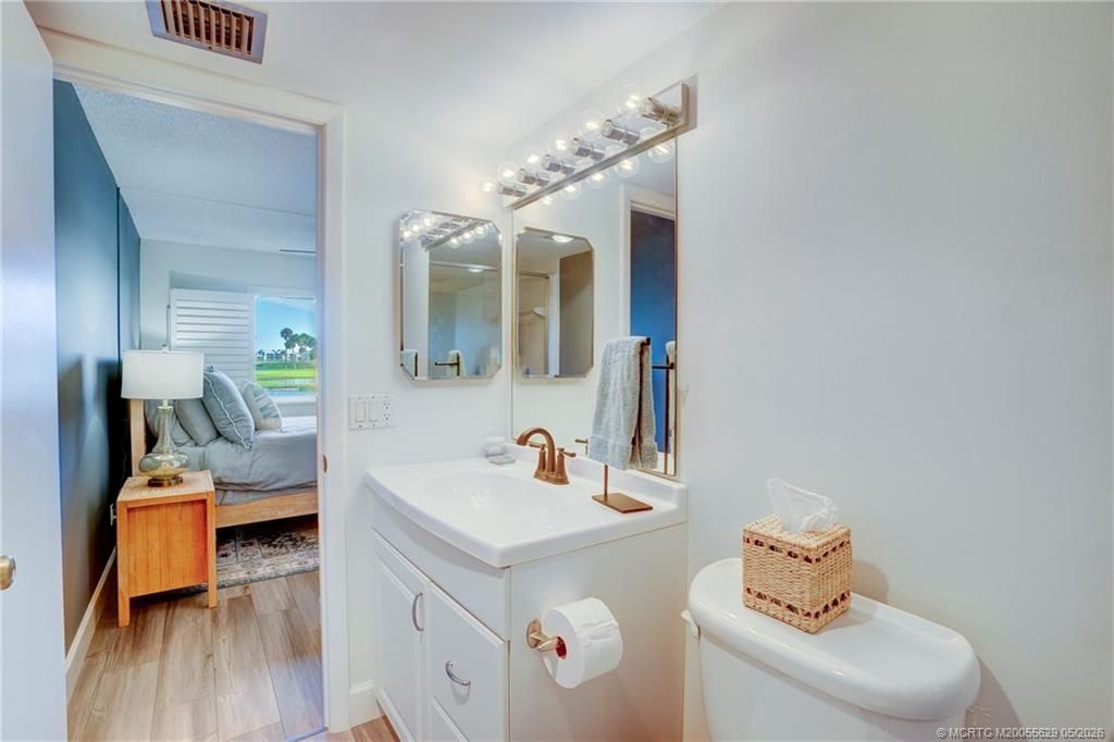 5601 NE Gulfstream Way, Stuart, FL 34996 Photo