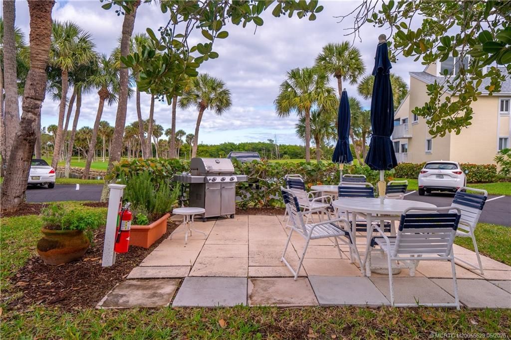 5601 NE Gulfstream Way, Stuart, FL 34996 Photo