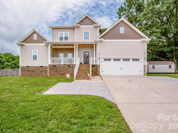 3211 Oakdale Road, Charlotte, NC 28216