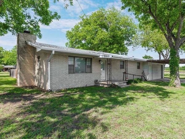 302 S Broadway Street, Blanket, TX 76432