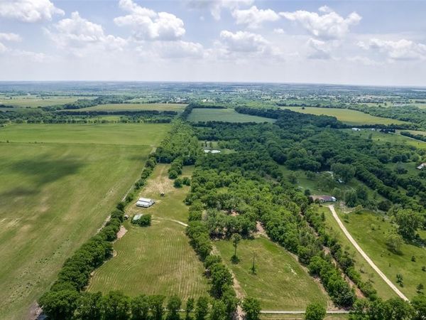 586 Pleasant Home Road , Sherman, TX 75092