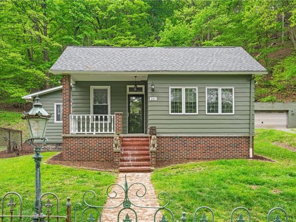301 Redgate Rd, Sewickley, PA 15143