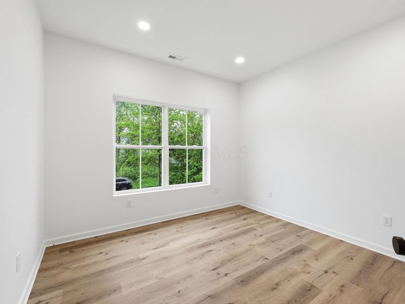 3800 Genessee , Columbus, OH 43219 Photo 38