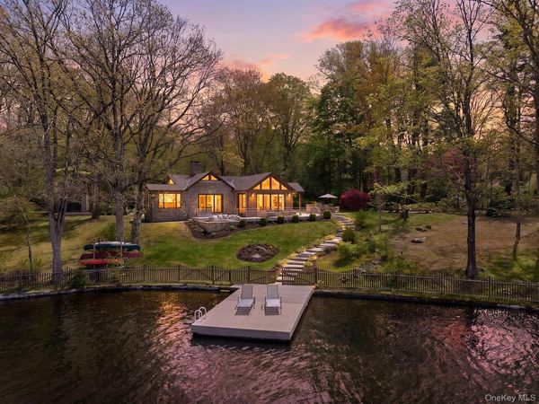 438 Lake Shore Road , Putnam Valley, NY 10579