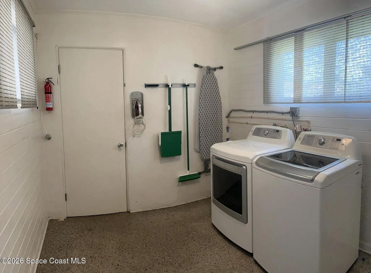 1817 Date Palm Drive , Edgewater, FL 32132 Photo