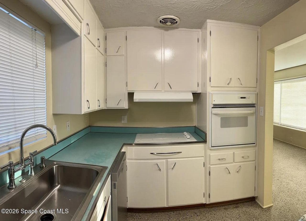1817 Date Palm Drive , Edgewater, FL 32132 Photo