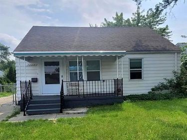 7248 Hupp Avenue, Warren, MI 48091