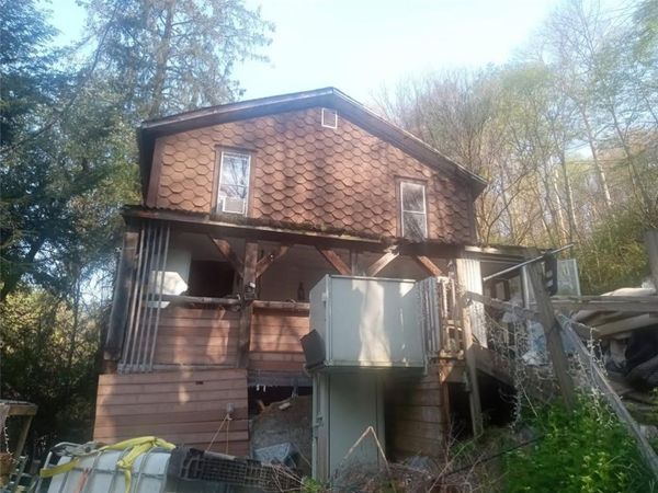 140 Knox Dale Rd, Punxsutawney, PA 15767