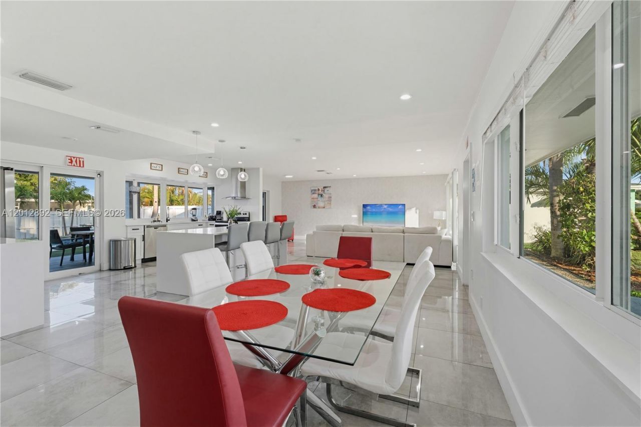 632 S Crescent Dr , Hollywood, FL 33021 Photo
