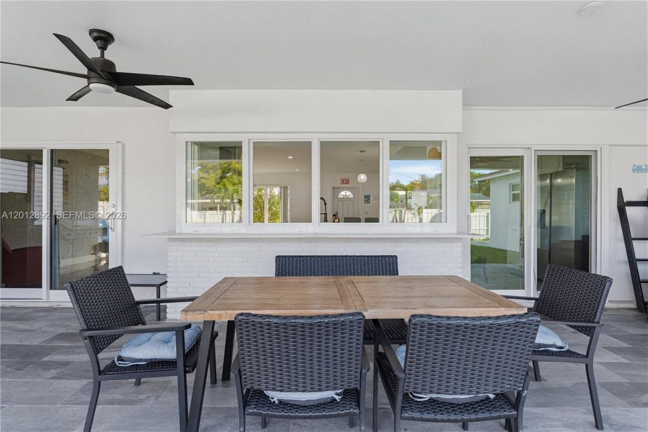 632 S Crescent Dr , Hollywood, FL 33021 Photo
