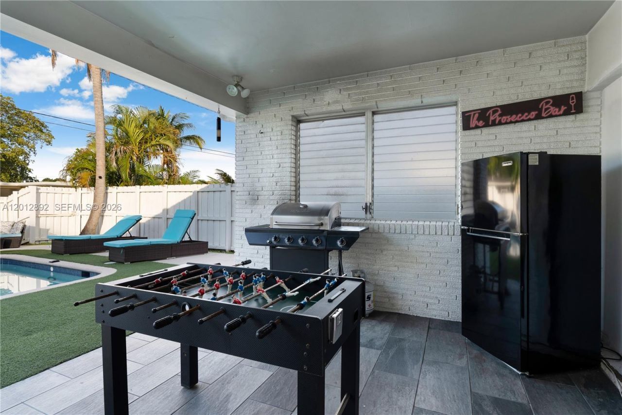 632 S Crescent Dr , Hollywood, FL 33021 Photo