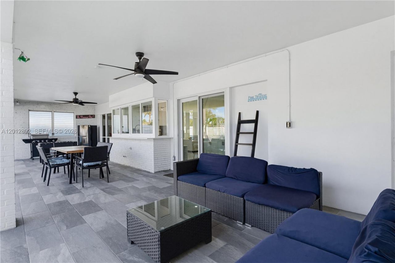 632 S Crescent Dr , Hollywood, FL 33021 Photo