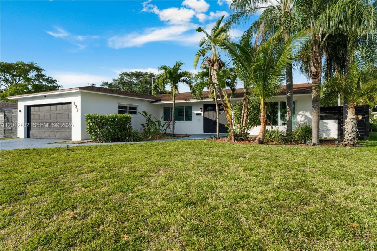 632 S Crescent Dr , Hollywood, FL 33021 Photo