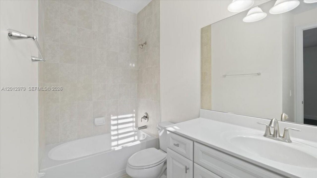 8610 Lakeside Bnd , Parkland, FL 33076 Photo
