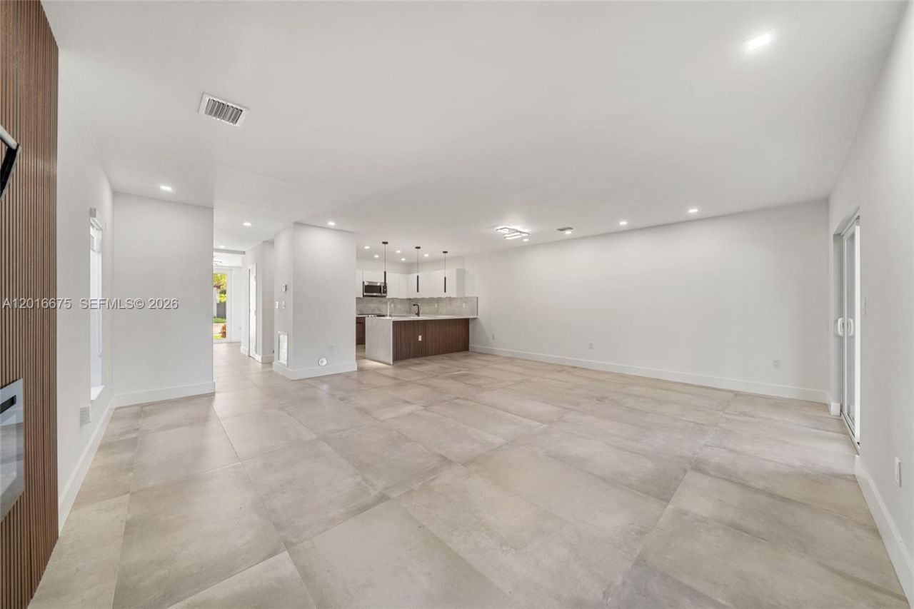 3431 - 3433 SW 16 Ter , Miami, FL 33145 Photo