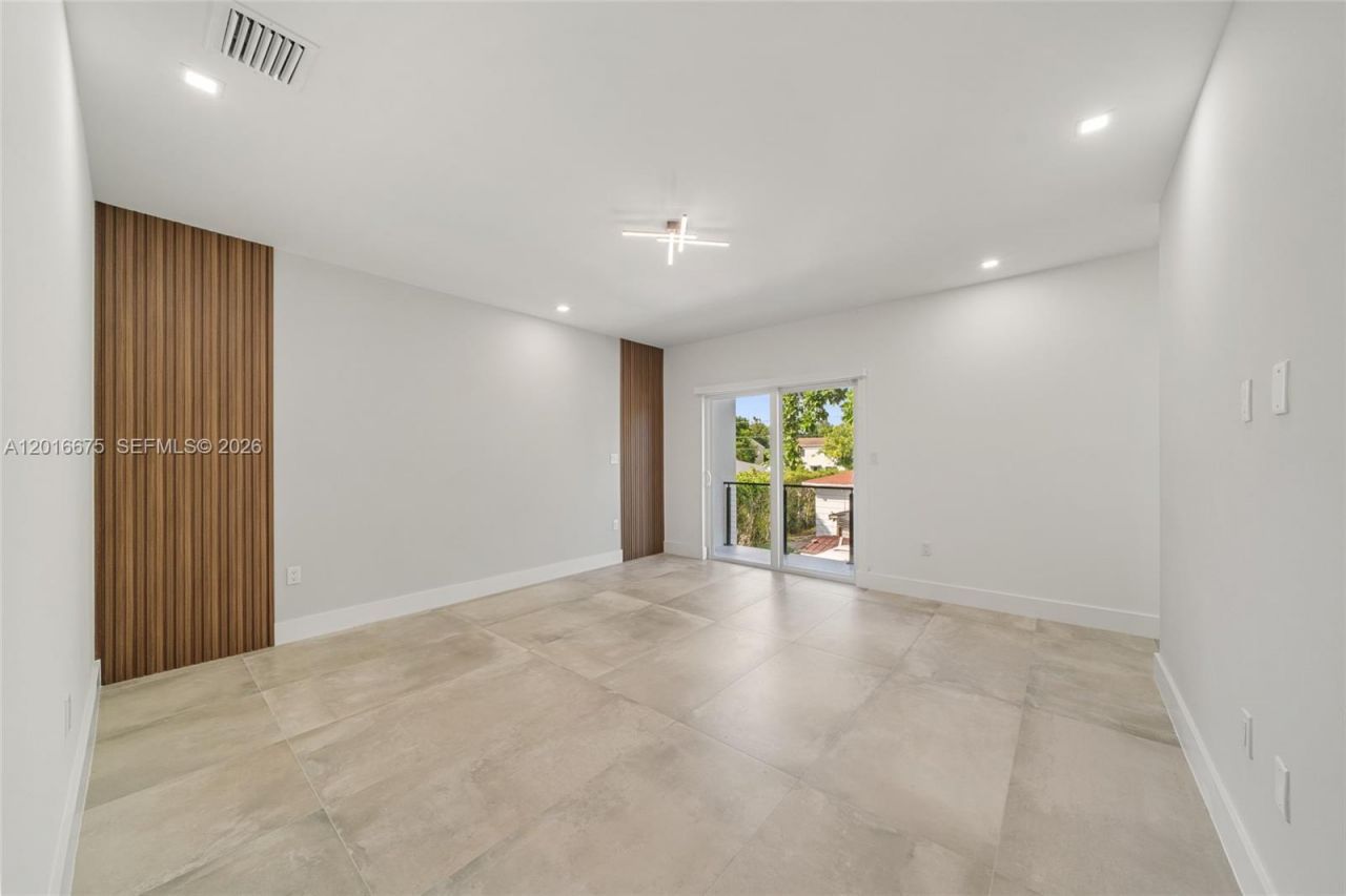 3431 - 3433 SW 16 Ter , Miami, FL 33145 Photo