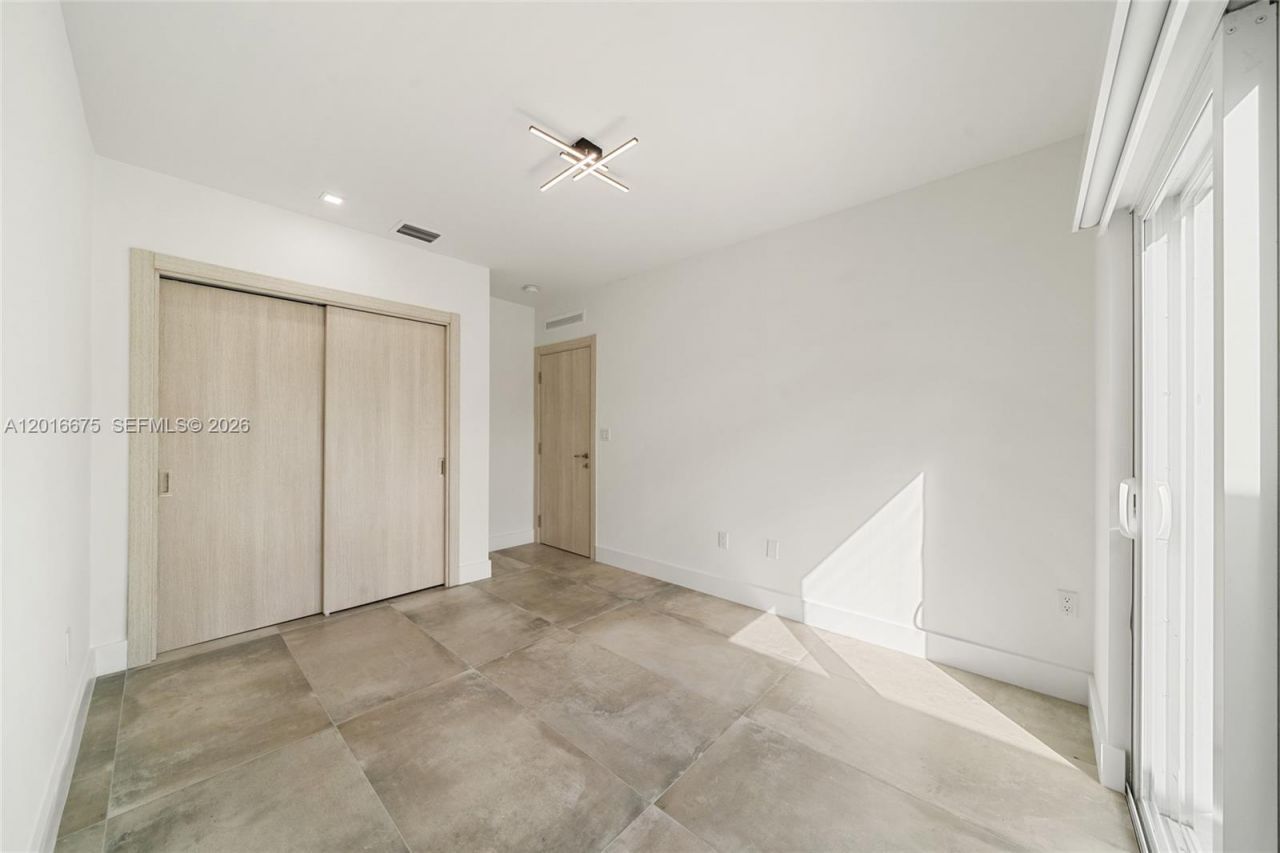 3431 - 3433 SW 16 Ter , Miami, FL 33145 Photo