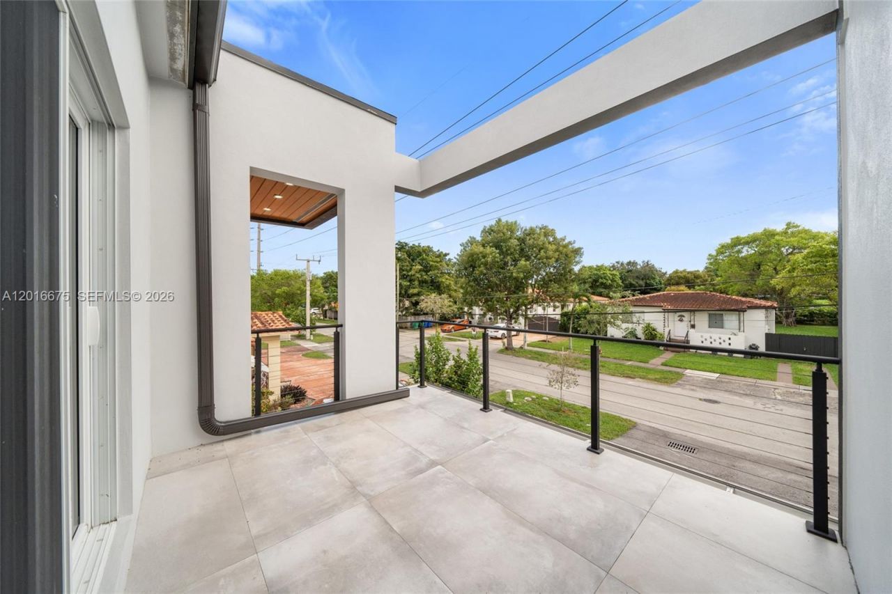 3431 - 3433 SW 16 Ter , Miami, FL 33145 Photo
