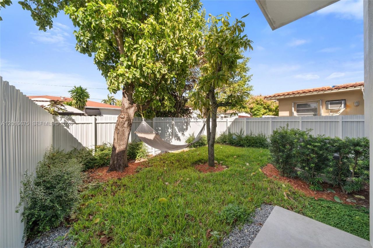 3431 - 3433 SW 16 Ter , Miami, FL 33145 Photo
