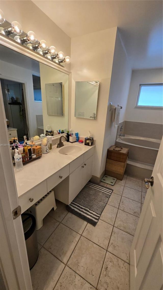 Please Call For Address, Dania Beach, FL 33004 Photo