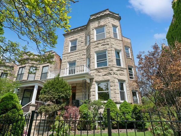 1408 W Belle Plaine Avenue , Unit 2, Chicago, IL 60613