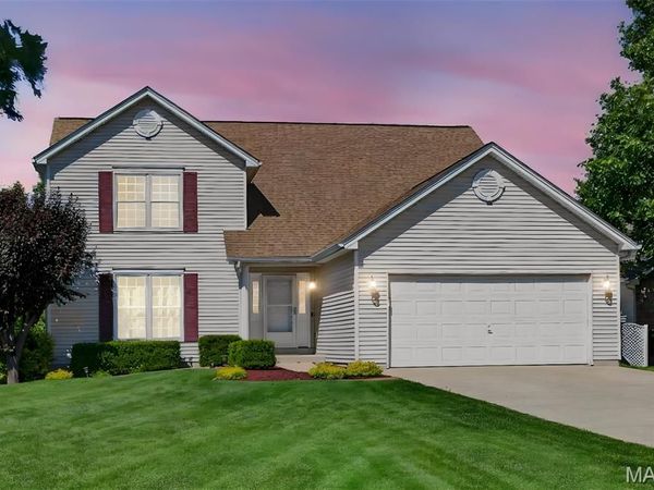 306 Serenity Crossing Court, St Peters, MO 63376