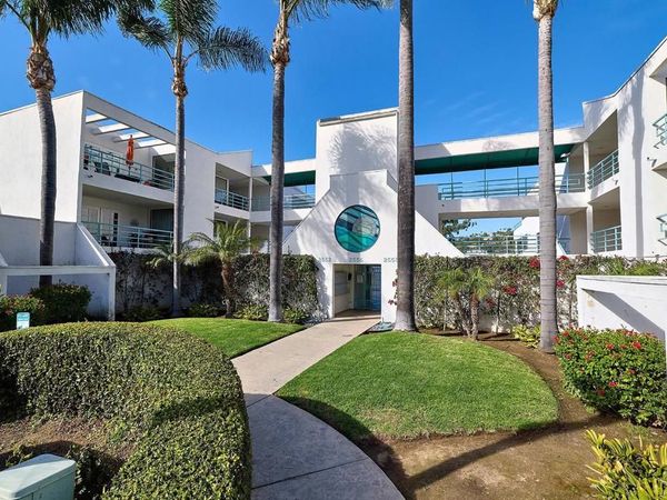 2558 Navarra Drive, Unit E, Carlsbad, CA 92009