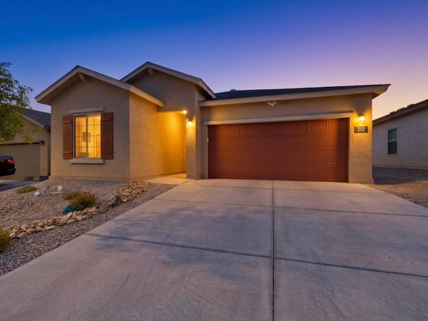 212 Prism Avenue SW, Rio Rancho, NM 87124