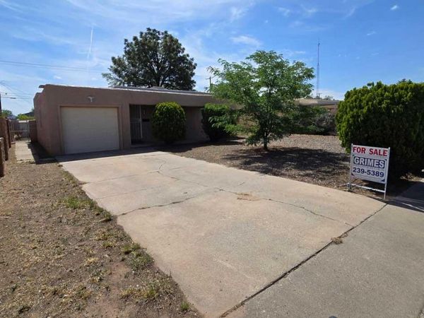 508 Arizona Street SE, Albuquerque, NM 87108