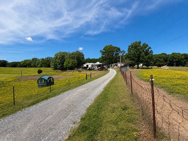 1126 Cedar Creek Rd, Vanleer, TN 37181