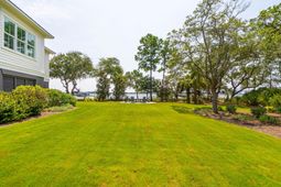 401 Wayfaring Point photo 4