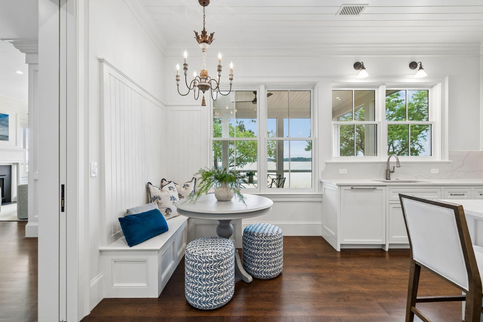 401 Wayfaring Point Photo 30