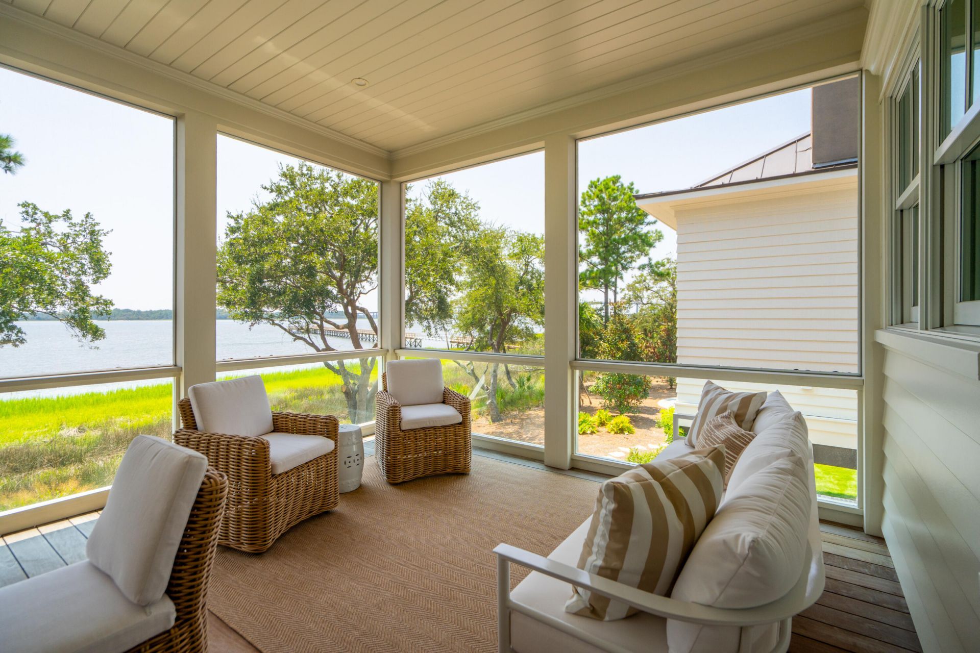 401 Wayfaring Point Photo 32