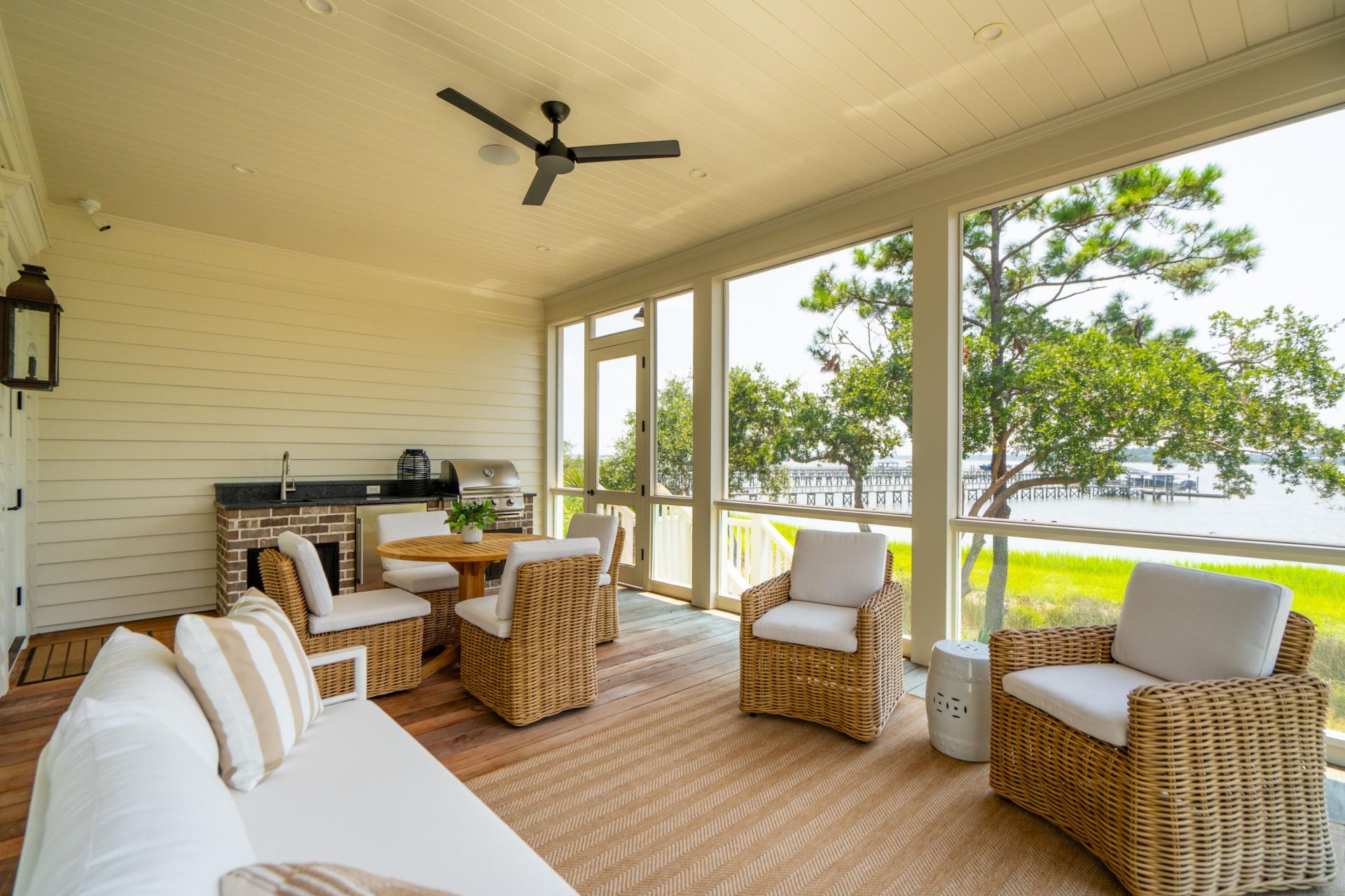 401 Wayfaring Point Photo 33