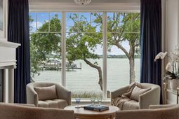 401 Wayfaring Point photo 4