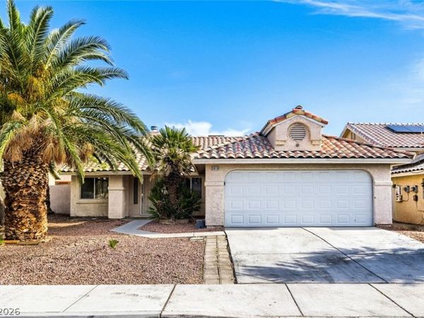 3014 W Gilmore Avenue, North Las Vegas, NV 89032