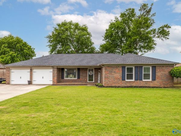 2205 Victoria Drive SW, Decatur, AL 35603
