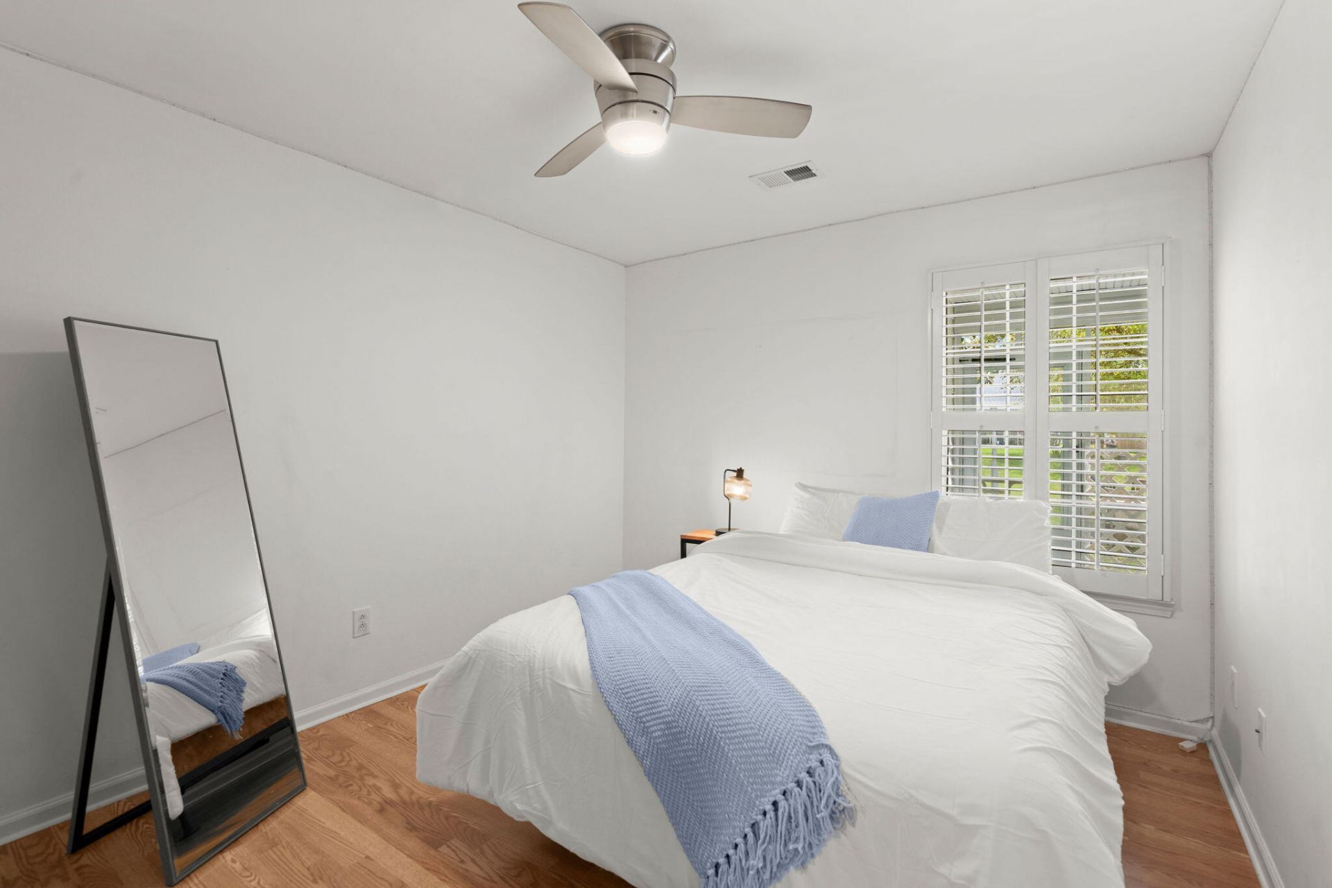 3225 Queensgate Way Photo 13