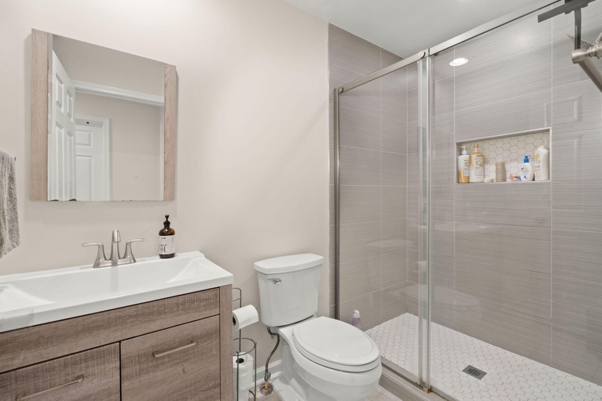 3225 Queensgate Way Photo 19