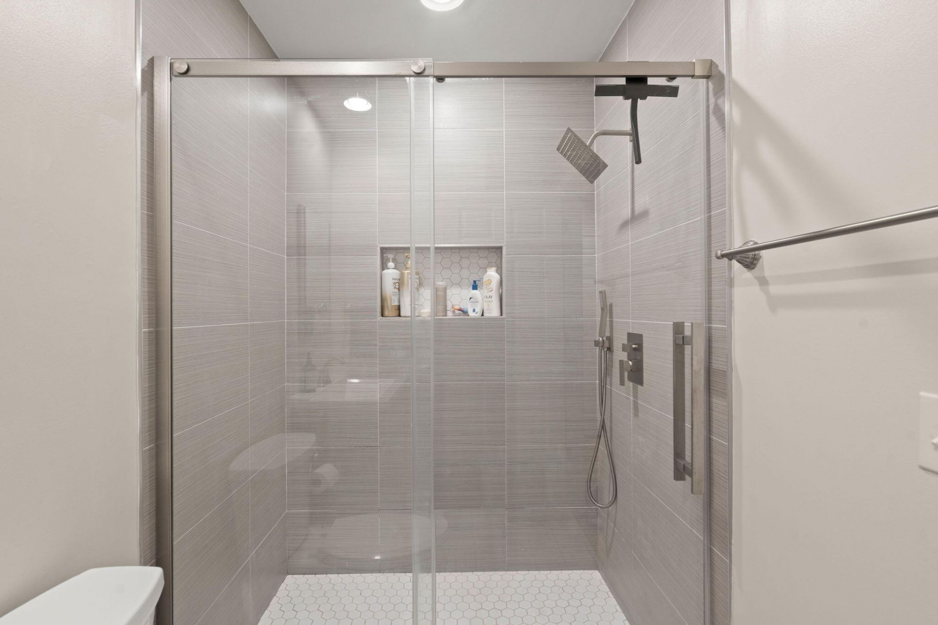 3225 Queensgate Way Photo 20