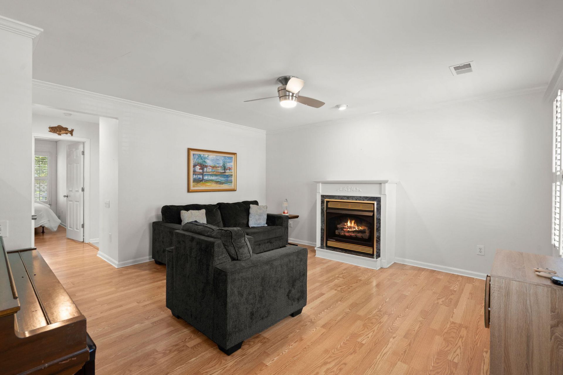 3225 Queensgate Way Photo 5