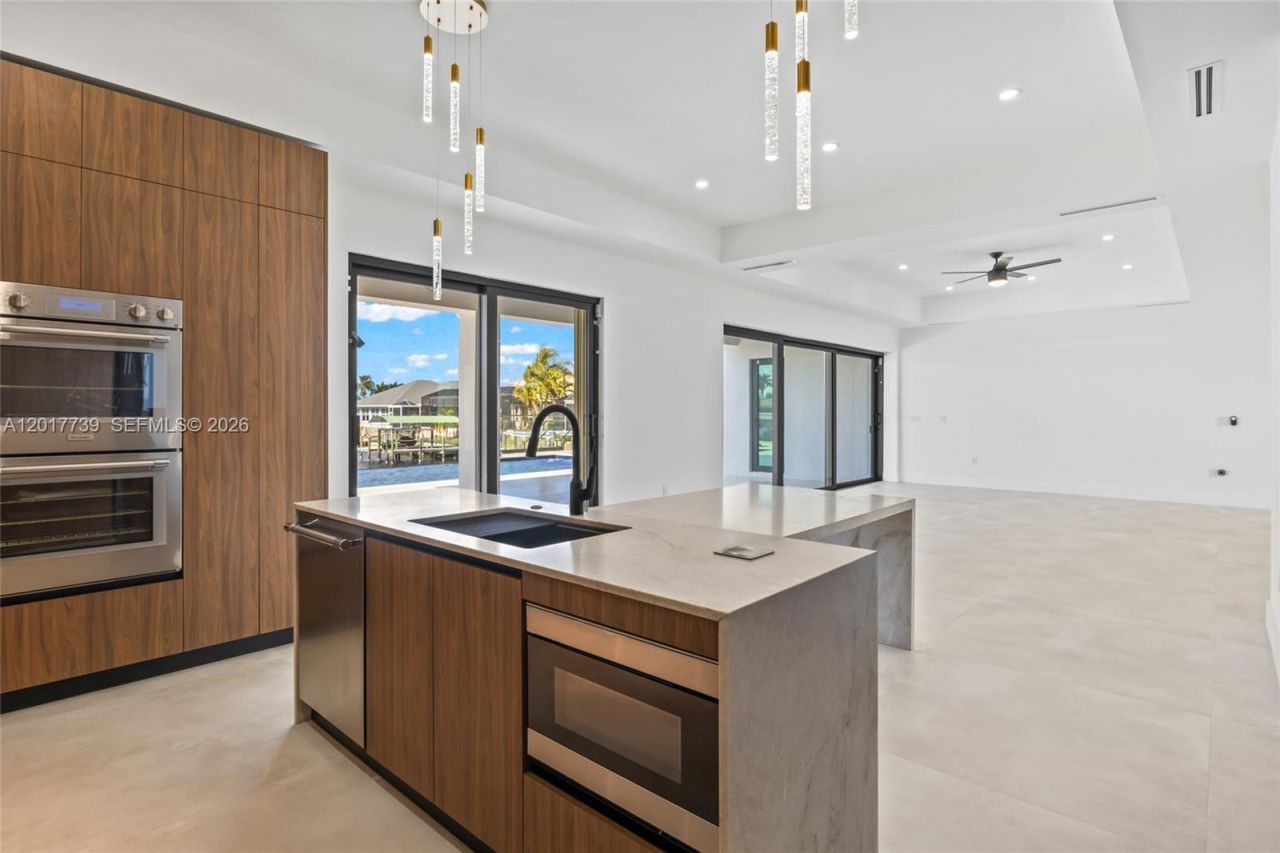 432 Burnt Store Rd S , Cape Coral, FL 33991 Photo