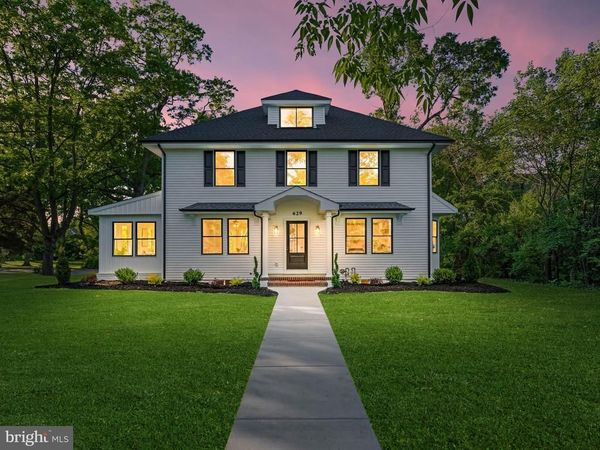 629 E MAIN STREET, MOORESTOWN, NJ 08057