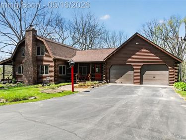 2997 Brighton Road, Genoa Twp, MI 48843
